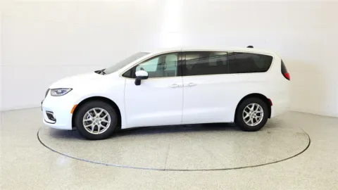 More photos of 2023 Chrysler Pacifica Touring L at Tom Gill Chevrolet, KY