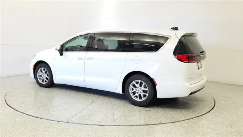 More photos of 2023 Chrysler Pacifica Touring L at Tom Gill Chevrolet, KY
