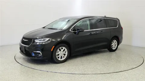 Another view of 2023 Chrysler Pacifica Touring L for sale in Florence, KY at Tom Gill Chevrolet