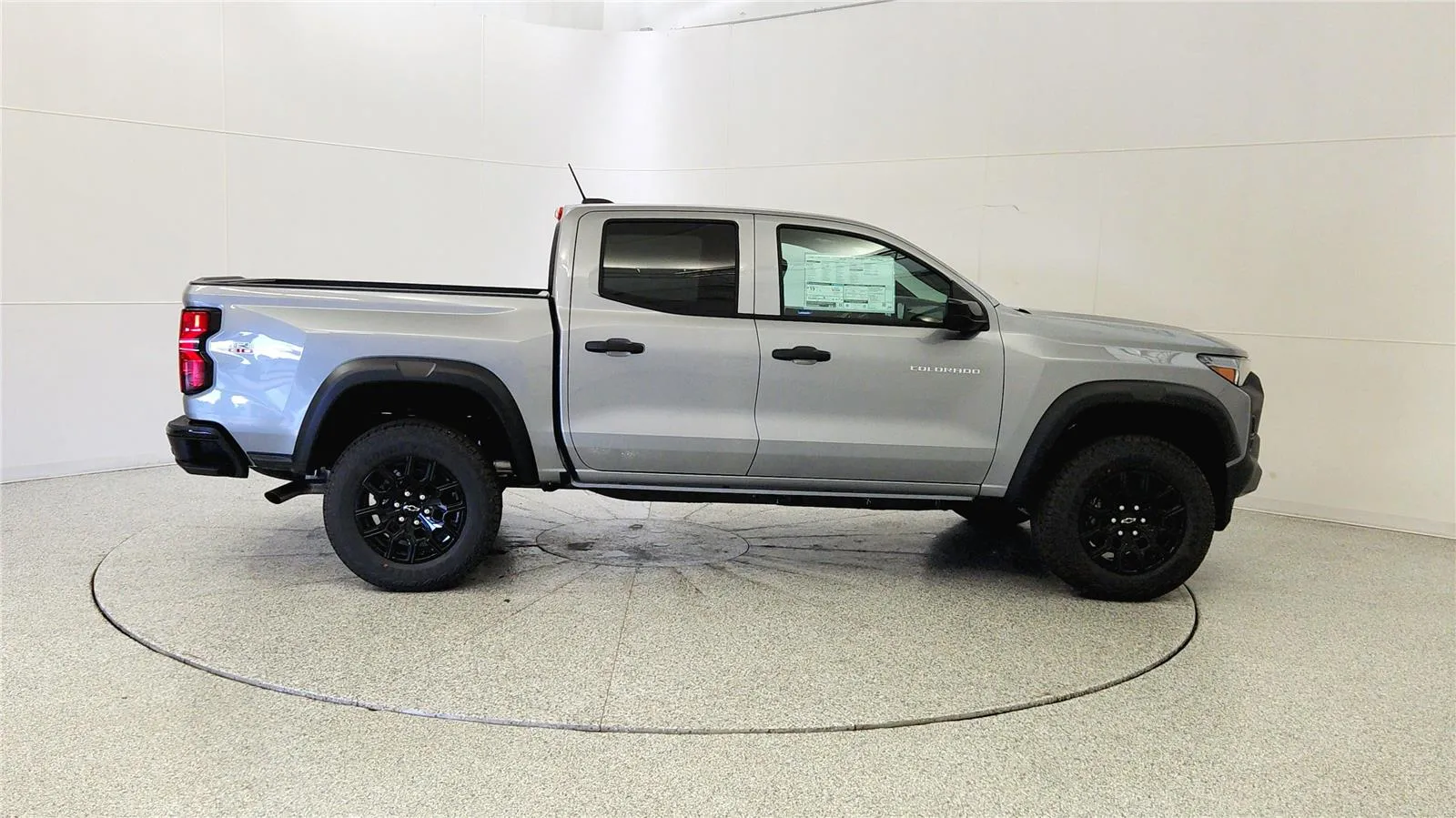 2026 Chevrolet Colorado Trail Boss - Photo 8