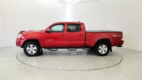 More photos of 2015 Toyota Tacoma 4WD Double Cab LB V6 AT (Natl) at Tom Gill Chevrolet, KY