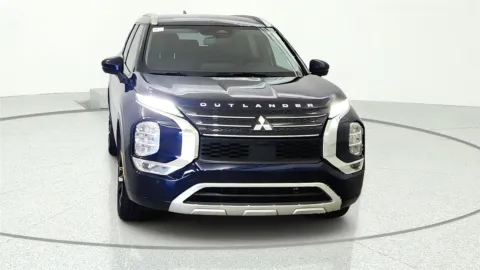 Photos of 2022 Mitsubishi Outlander SEL Special Edition for sale in Florence, KY at Tom Gill Chevrolet