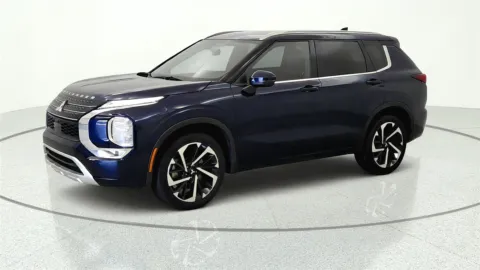 Another view of 2022 Mitsubishi Outlander SEL Special Edition for sale in Florence, KY at Tom Gill Chevrolet