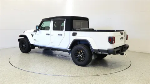 More photos of 2022 Jeep Gladiator Sport S at Tom Gill Chevrolet, KY