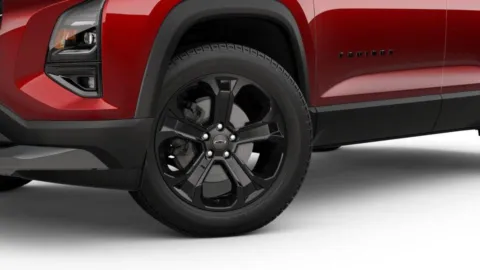 More photos of 2027 Chevrolet Equinox FWD LT at Tom Gill Chevrolet, KY