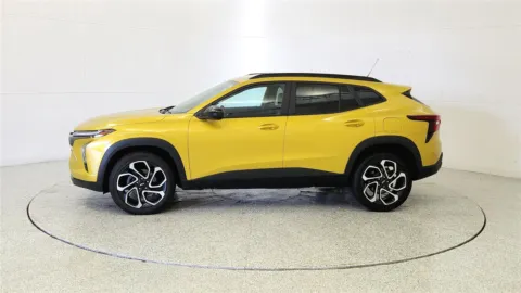 More photos of 2025 Chevrolet Trax 2RS at Tom Gill Chevrolet, KY