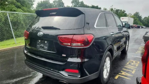 Photos of 2019 Kia Sorento L for sale in Florence, KY at Tom Gill Chevrolet