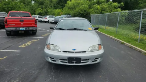 Another view of 2001 Chevrolet Cavalier 2dr Cpe for sale in Florence, KY at Tom Gill Chevrolet