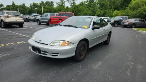 More photos of 2001 Chevrolet Cavalier 2dr Cpe at Tom Gill Chevrolet, KY