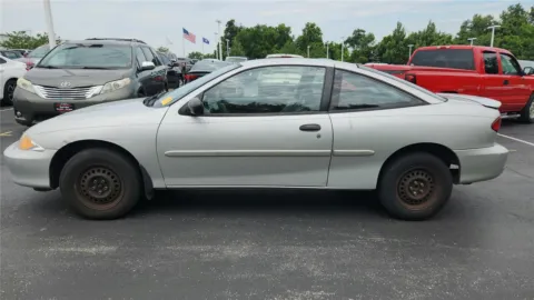 More photos of 2001 Chevrolet Cavalier 2dr Cpe at Tom Gill Chevrolet, KY
