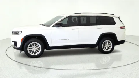 Another view of 2022 Jeep Grand Cherokee L Laredo for sale in Florence, KY at Tom Gill Chevrolet