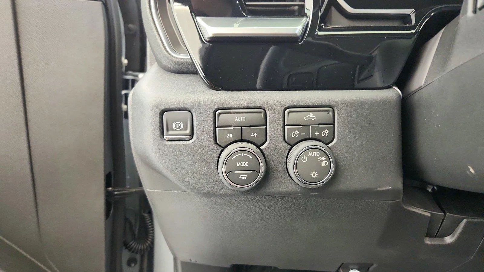 2026 Chevrolet Silverado 1500 LT - Photo 15