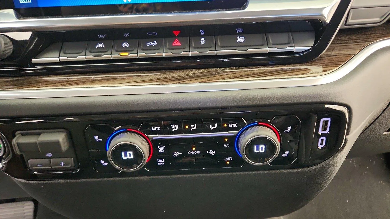 2026 Chevrolet Silverado 1500 LT - Photo 20