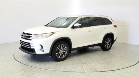 Another view of 2019 Toyota Highlander XLE for sale in Florence, KY at Tom Gill Chevrolet