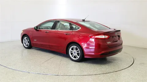 More photos of 2016 Ford Fusion Energi Titanium at Tom Gill Chevrolet, KY