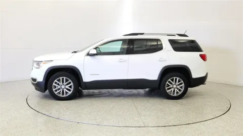 More photos of 2017 GMC Acadia SLE at Tom Gill Chevrolet, KY