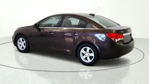 More photos of 2015 Chevrolet Cruze LT at Tom Gill Chevrolet, KY