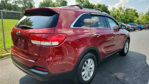 Photos of 2018 Kia Sorento LX V6 for sale in Florence, KY at Tom Gill Chevrolet