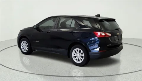 More photos of 2021 Chevrolet Equinox LS at Tom Gill Chevrolet, KY