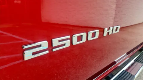 More photos of 2021 Chevrolet Silverado 2500HD LT at Tom Gill Chevrolet, KY