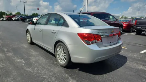 More photos of 2013 Chevrolet Cruze ECO at Tom Gill Chevrolet, KY