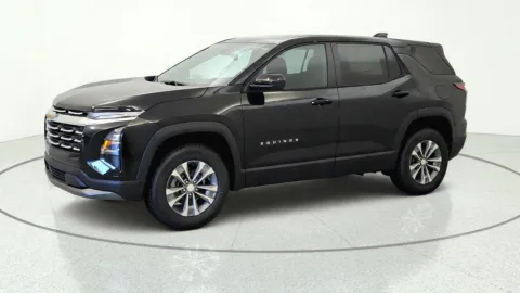 More photos of 2027 Chevrolet Equinox AWD LT at Tom Gill Chevrolet, KY