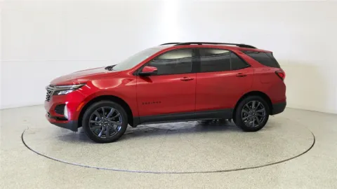 More photos of 2022 Chevrolet Equinox RS at Tom Gill Chevrolet, KY