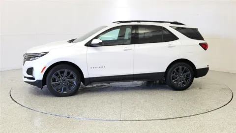 More photos of 2022 Chevrolet Equinox RS at Tom Gill Chevrolet, KY