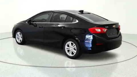 More photos of 2017 Chevrolet Cruze LT at Tom Gill Chevrolet, KY