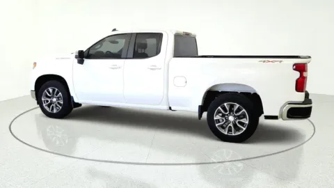 More photos of 2023 Chevrolet Silverado 1500 LT at Tom Gill Chevrolet, KY