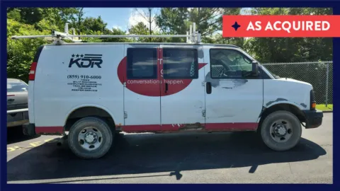 White 2011 Chevrolet Express Cargo Van RWD 2500 135" for sale in Florence, KY