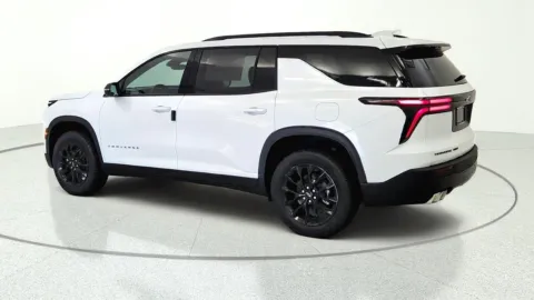More photos of 2026 Chevrolet Traverse AWD LT at Tom Gill Chevrolet, KY