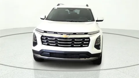 Photos of 2025 Chevrolet Equinox FWD LT for sale in Florence, KY at Tom Gill Chevrolet