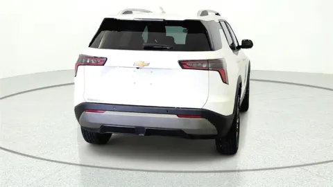 More photos of 2025 Chevrolet Equinox FWD LT at Tom Gill Chevrolet, KY