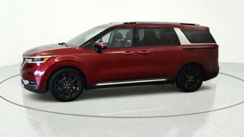 Another view of 2022 Kia Carnival SX Prestige for sale in Florence, KY at Tom Gill Chevrolet