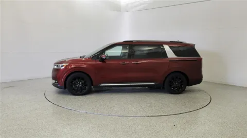 More photos of 2022 Kia Carnival SX Prestige at Tom Gill Chevrolet, KY