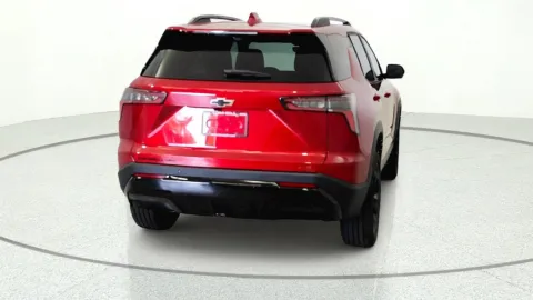 More photos of 2027 Chevrolet Equinox AWD RS at Tom Gill Chevrolet, KY
