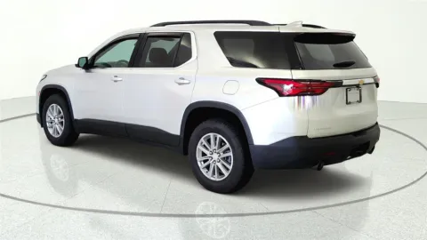 More photos of 2022 Chevrolet Traverse LT Cloth at Tom Gill Chevrolet, KY