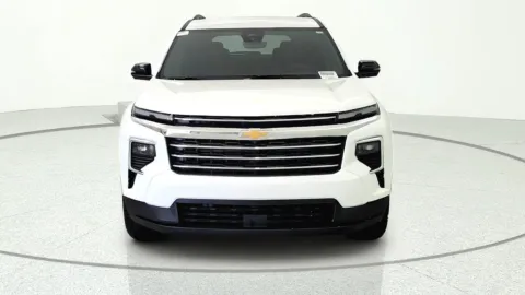 Photos of 2026 Chevrolet Traverse FWD LT for sale in Florence, KY at Tom Gill Chevrolet