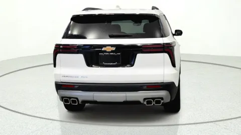 More photos of 2026 Chevrolet Traverse AWD LT at Tom Gill Chevrolet, KY