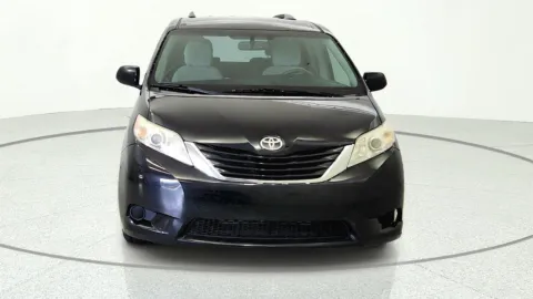 Photos of 2017 Toyota Sienna LE 8-Passenger for sale in Florence, KY at Tom Gill Chevrolet