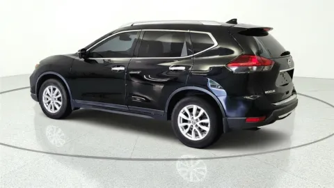 More photos of 2020 Nissan Rogue S at Tom Gill Chevrolet, KY