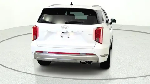 More photos of 2024 Hyundai Palisade Calligraphy at Tom Gill Chevrolet, KY