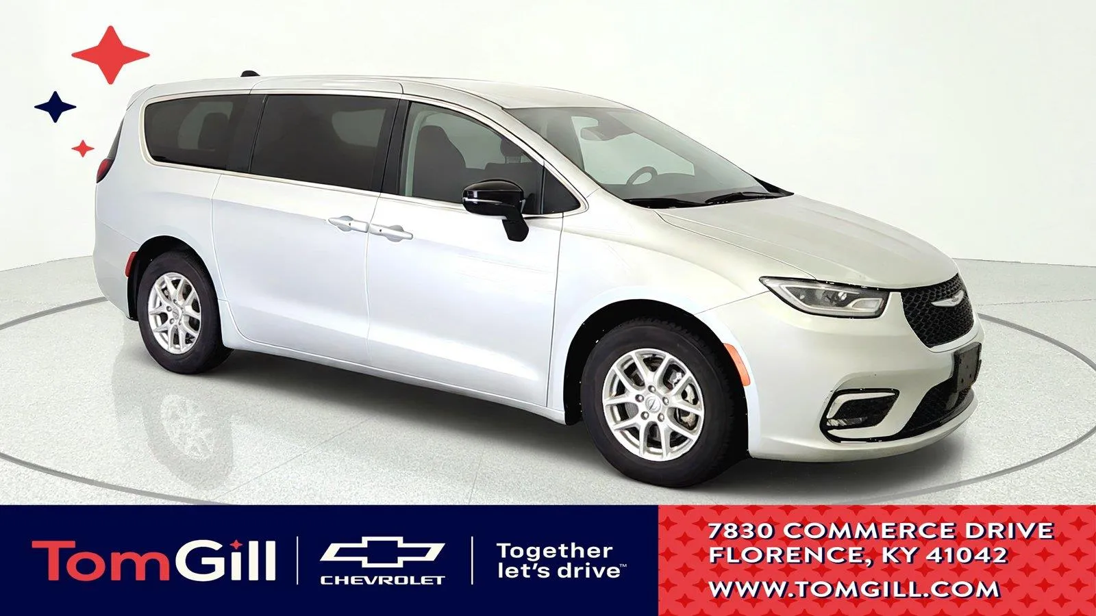 Silver 2024 Chrysler Pacifica Touring L for sale in Florence, KY