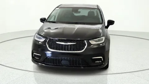 Photos of 2023 Chrysler Pacifica Touring L for sale in Florence, KY at Tom Gill Chevrolet