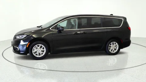 Another view of 2023 Chrysler Pacifica Touring L for sale in Florence, KY at Tom Gill Chevrolet