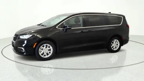 Another view of 2023 Chrysler Pacifica Touring L for sale in Florence, KY at Tom Gill Chevrolet