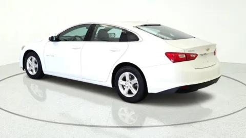 More photos of 2024 Chevrolet Malibu LT at Tom Gill Chevrolet, KY