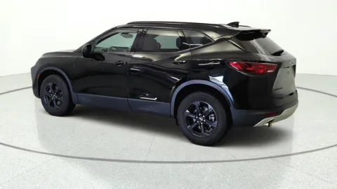 More photos of 2023 Chevrolet Blazer LT at Tom Gill Chevrolet, KY
