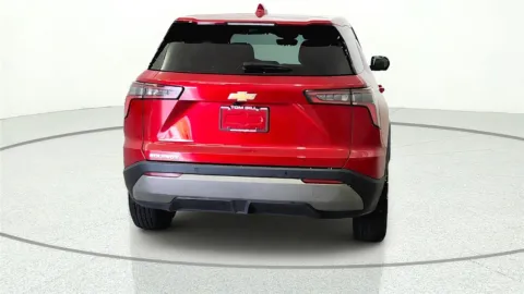 More photos of 2025 Chevrolet Equinox FWD LT at Tom Gill Chevrolet, KY